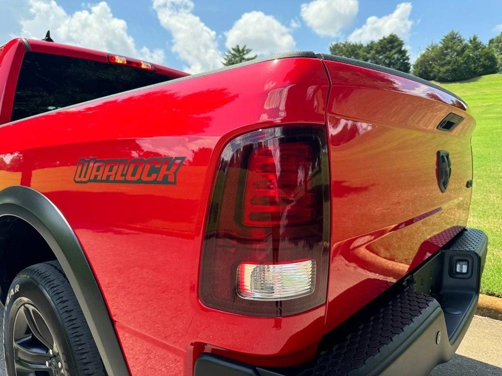 RAM 1500 Classic Warlock 4x4 Crew Cab 5'7" Box 2022
