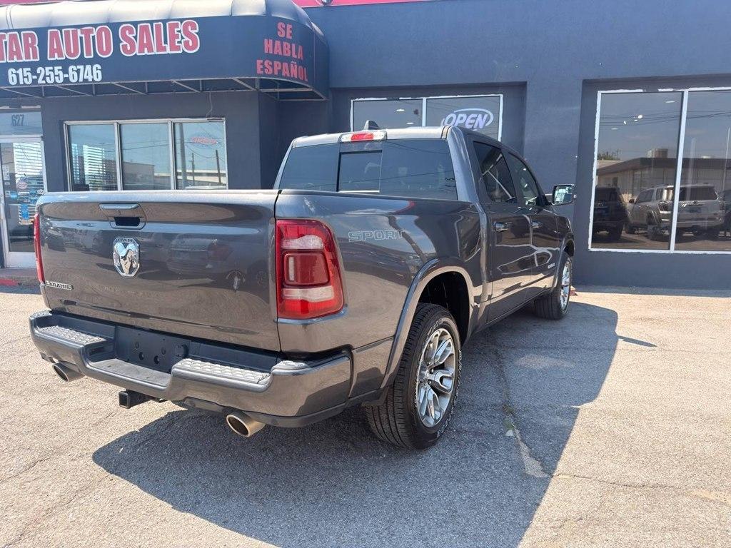 RAM 1500 Laramie 4x2 Crew Cab 5'7" Box 2021
