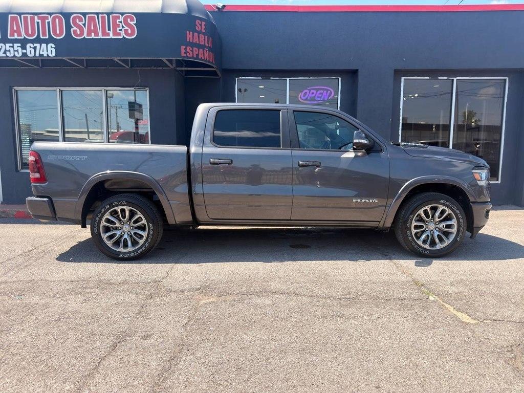 RAM 1500 Laramie 4x2 Crew Cab 5'7" Box 2021