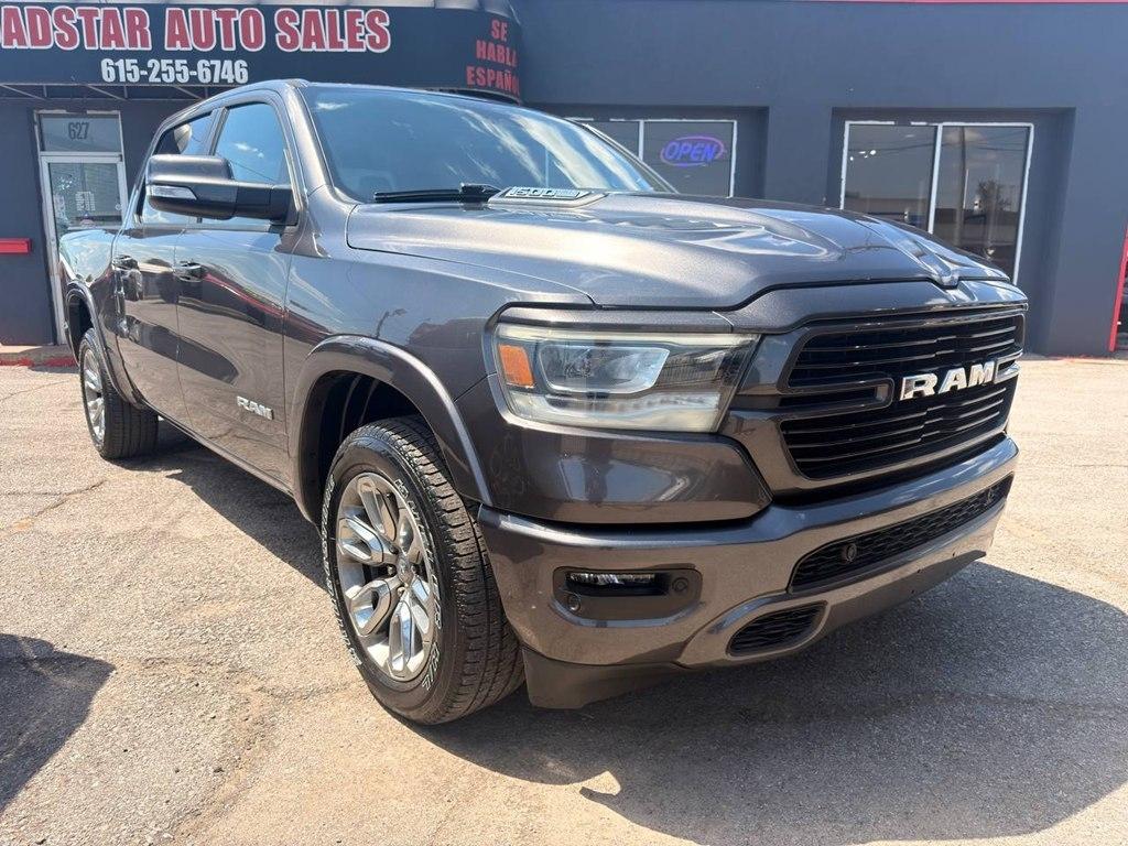 RAM 1500 Laramie 4x2 Crew Cab 5'7" Box 2021