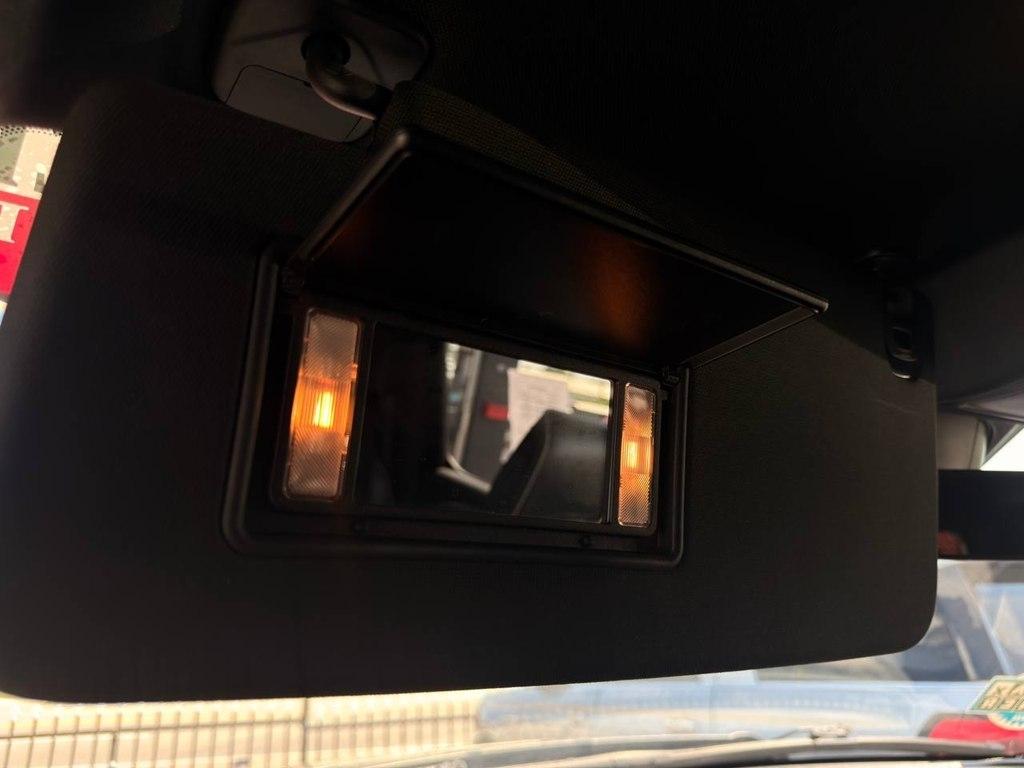RAM 1500 Laramie 4x2 Crew Cab 5'7" Box 2021