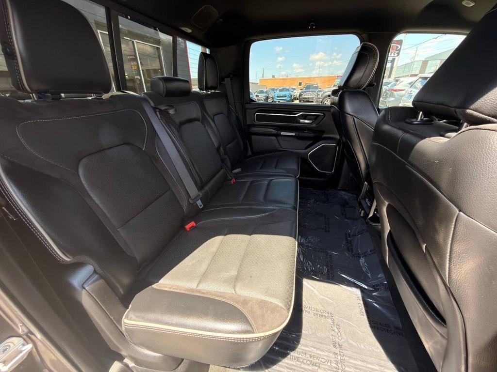 RAM 1500 Laramie 4x2 Crew Cab 5'7" Box 2021