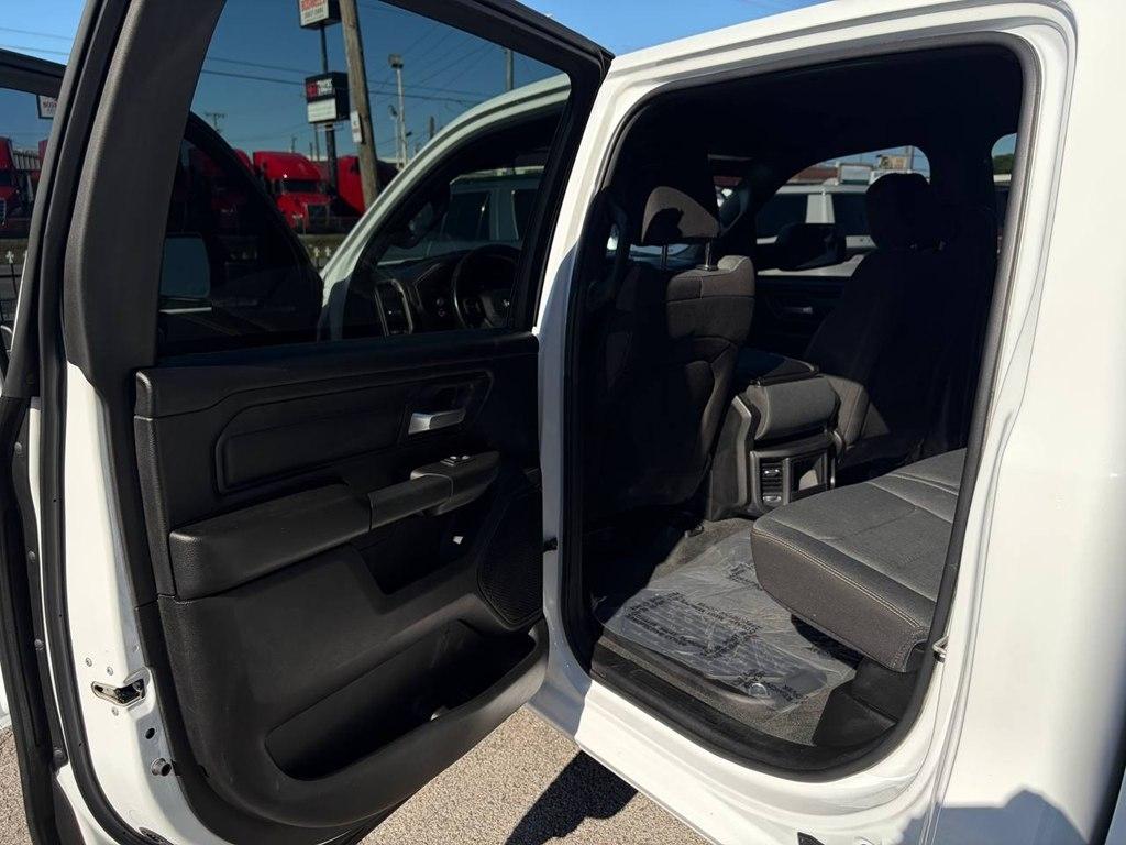 RAM 1500 Tradesman 4x4 Crew Cab 5'7" Box 2024