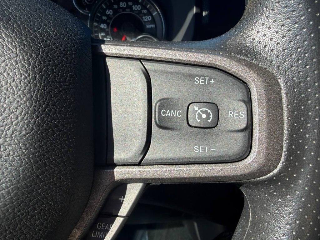 RAM 1500 Tradesman 4x4 Crew Cab 5'7" Box 2024