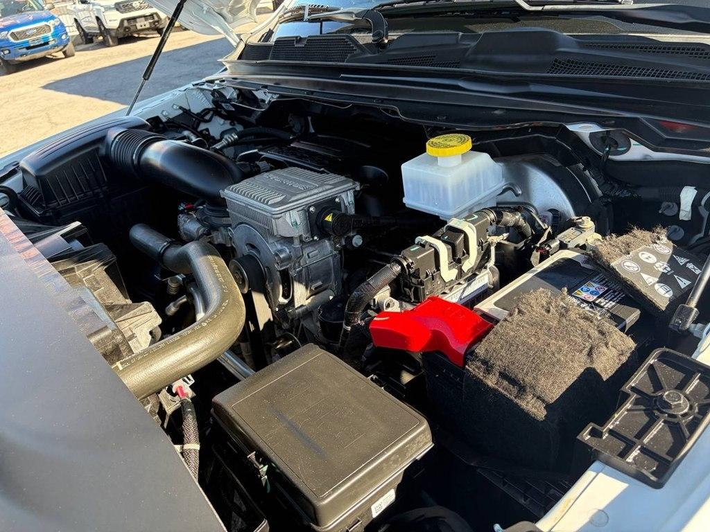 RAM 1500 Tradesman 4x4 Crew Cab 5'7" Box 2024