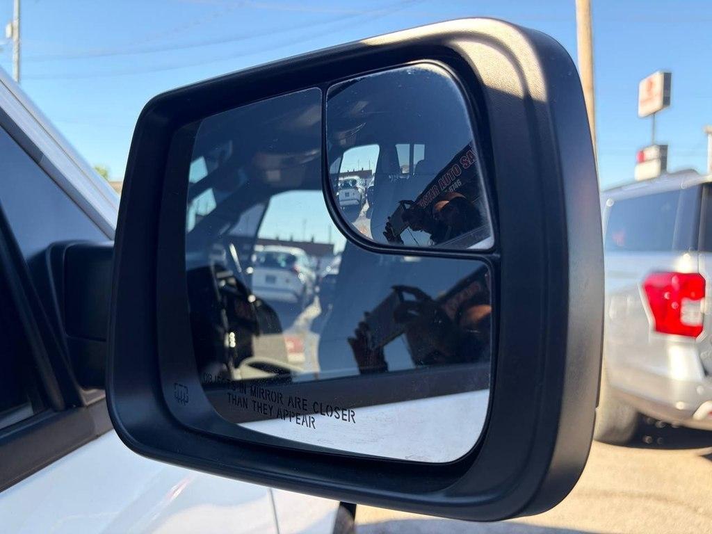 RAM 1500 Tradesman 4x4 Crew Cab 5'7" Box 2024