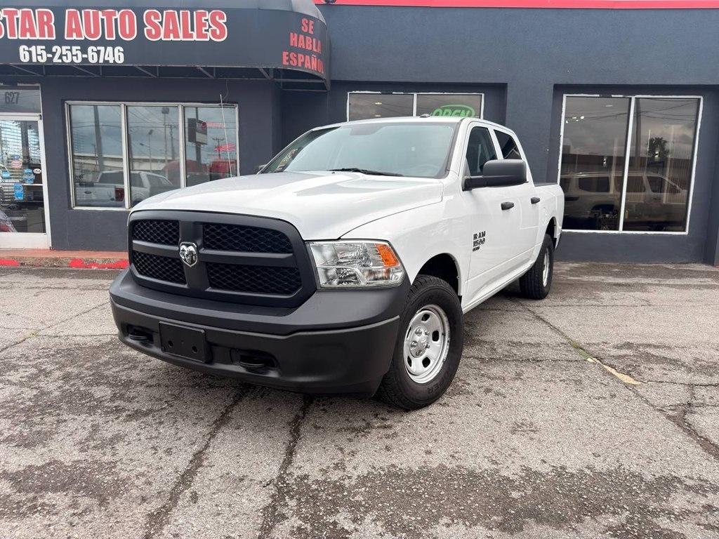 RAM 1500 Classic Tradesman 4x4 Crew Cab 5'7" Box 2021