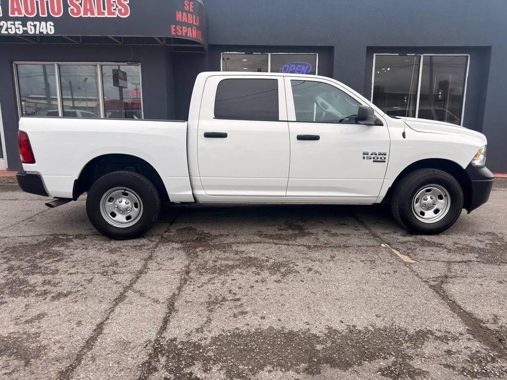 RAM 1500 Classic Tradesman 4x4 Crew Cab 5'7" Box 2021
