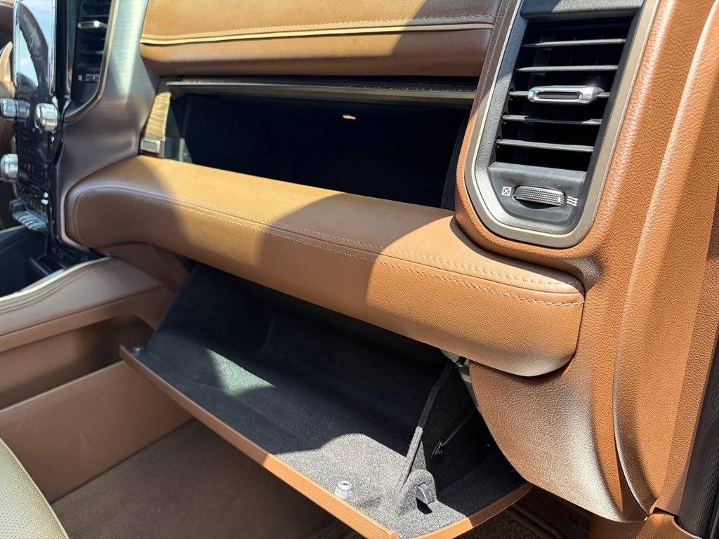 RAM 1500 Longhorn 4x4 Crew Cab 5'7" Box 2019