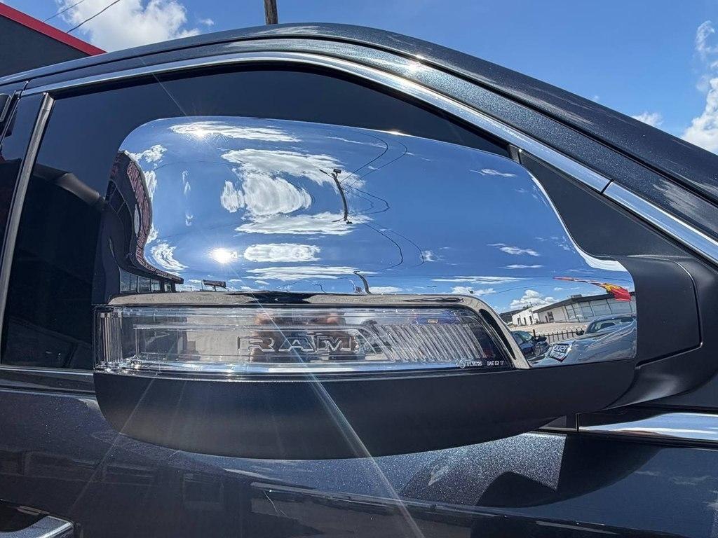 RAM 1500 Longhorn 4x4 Crew Cab 5'7" Box 2019