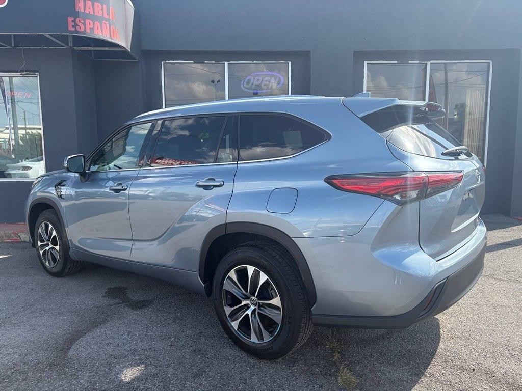 Toyota Highlander XLE FWD (Natl) 2021