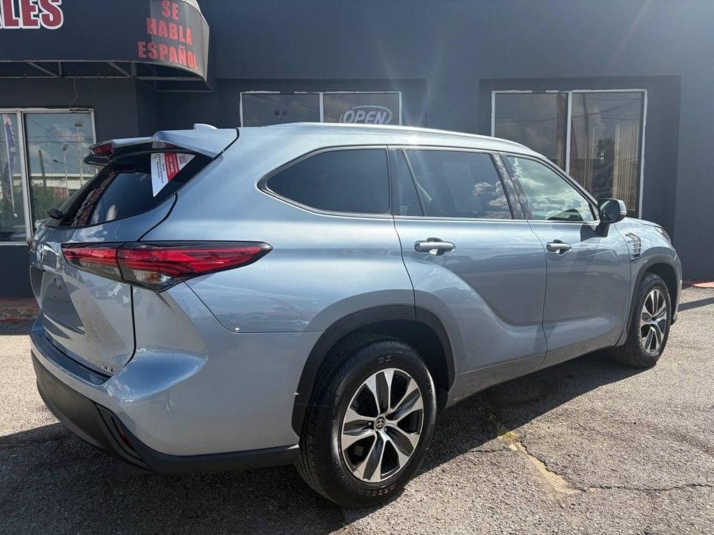 Toyota Highlander XLE FWD (Natl) 2021