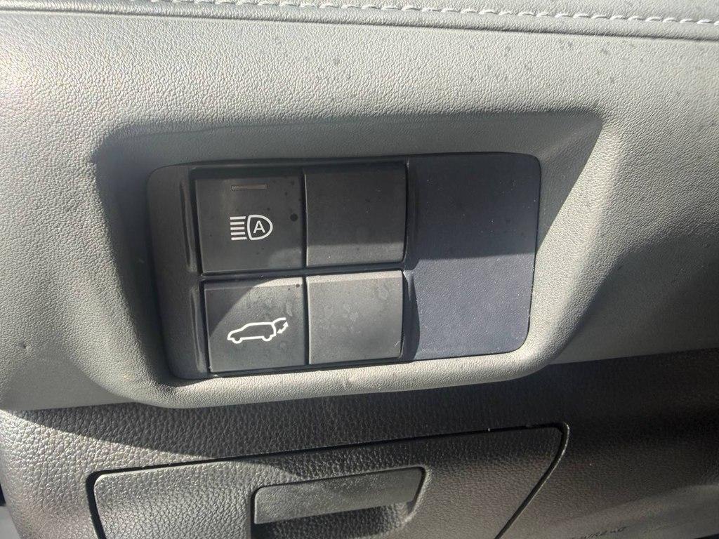Toyota Highlander XLE FWD (Natl) 2021