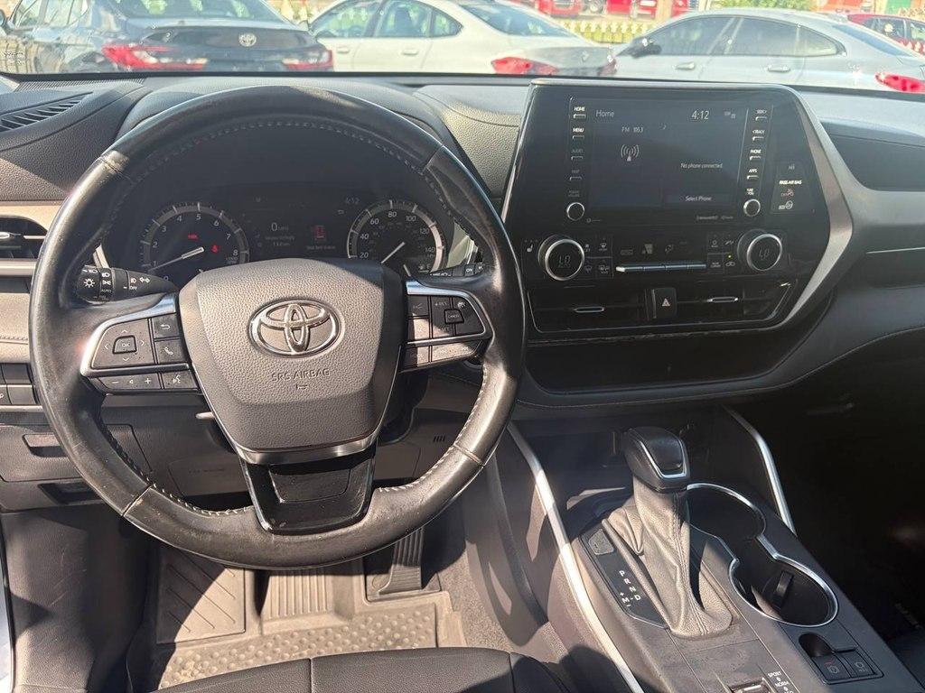 Toyota Highlander XLE FWD (Natl) 2021