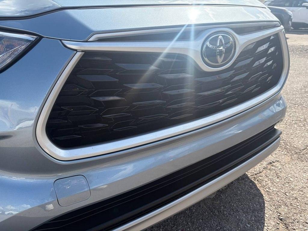 Toyota Highlander XLE FWD (Natl) 2021