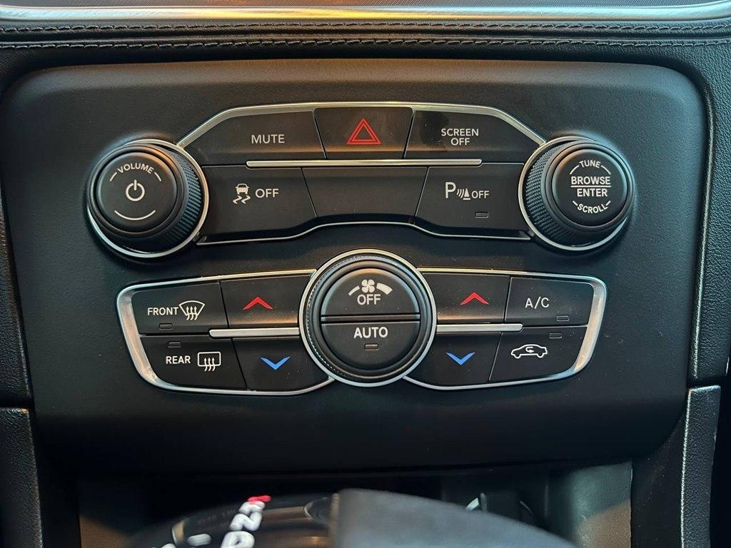 Dodge Charger SXT RWD 2022