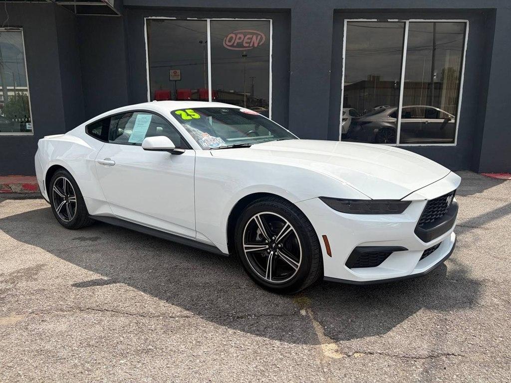Ford Mustang EcoBoost Fastback 2025