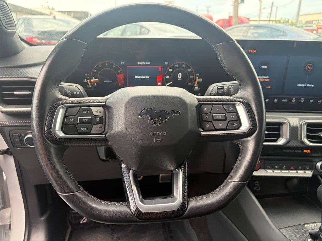 Ford Mustang EcoBoost Fastback 2025