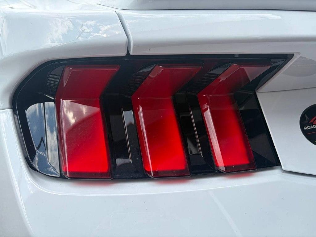 Ford Mustang EcoBoost Fastback 2025
