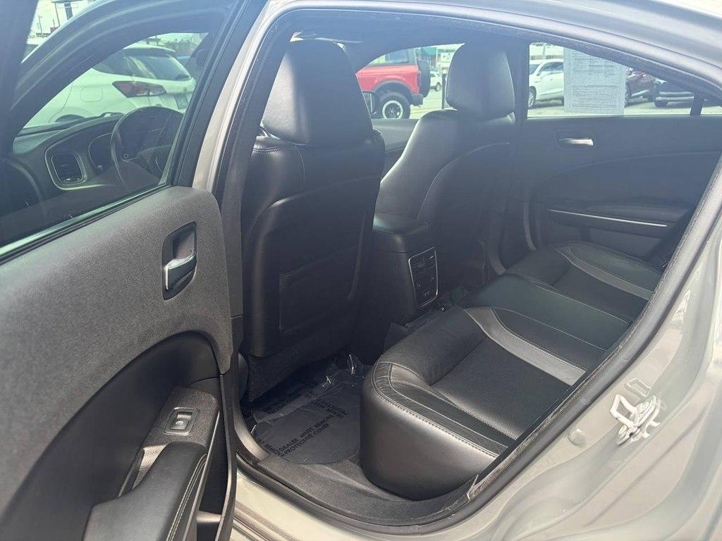 Dodge Charger SXT RWD 2019