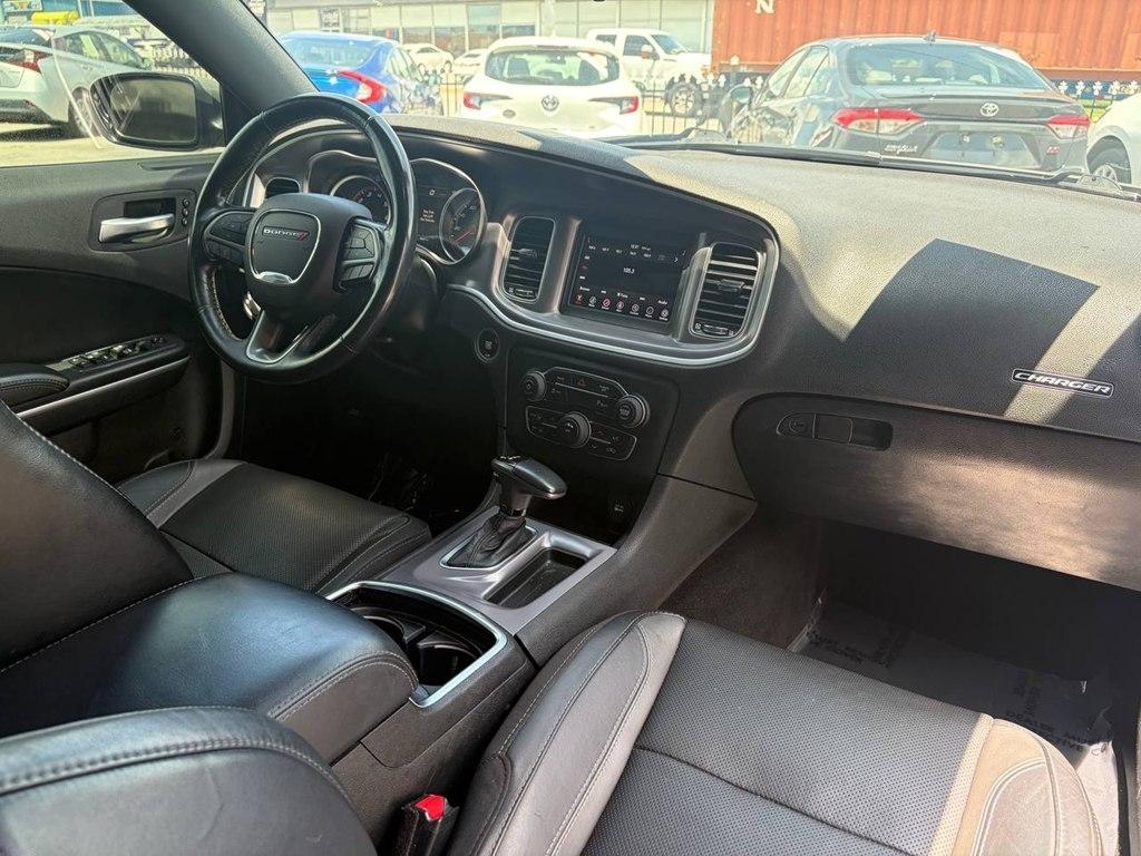 Dodge Charger SXT RWD 2019