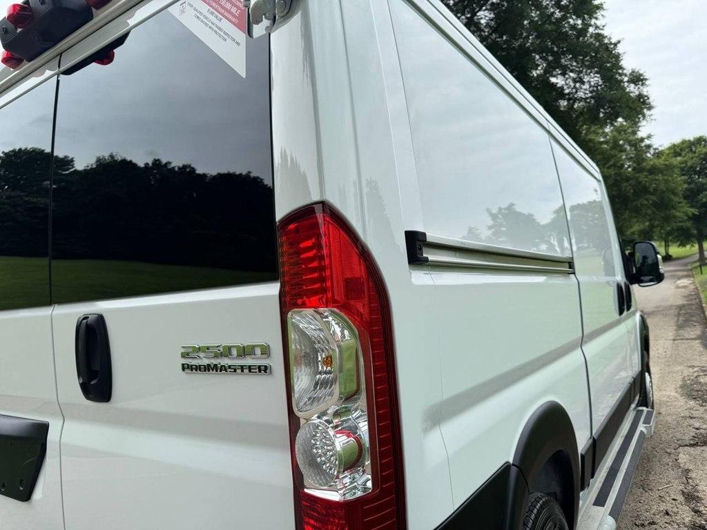 RAM ProMaster Cargo Van 2500 Low Roof 136" WB 2023