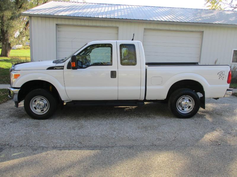 Ford F-250 SD XL SuperCab 4WD 2016