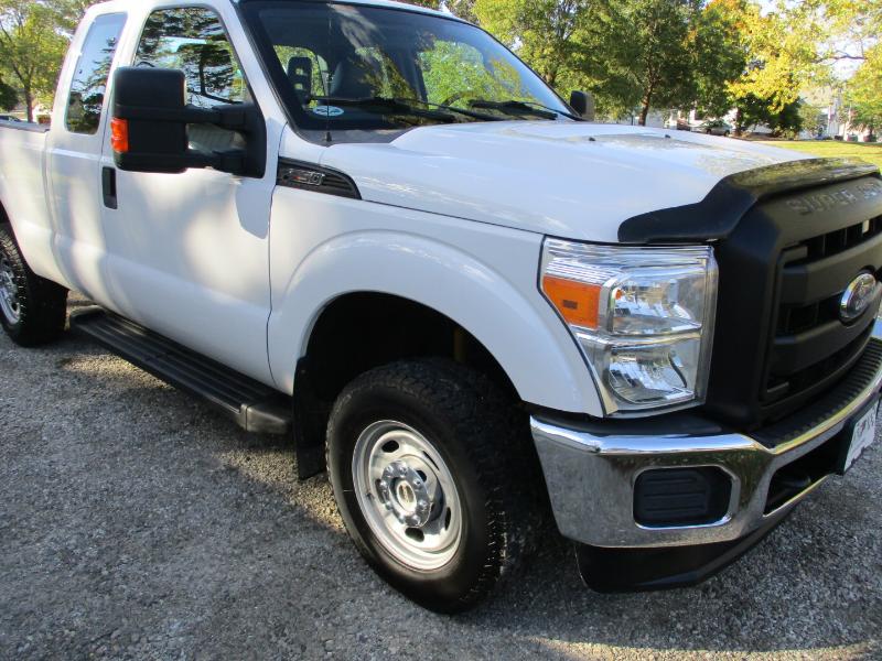Ford F-250 SD XL SuperCab 4WD 2016