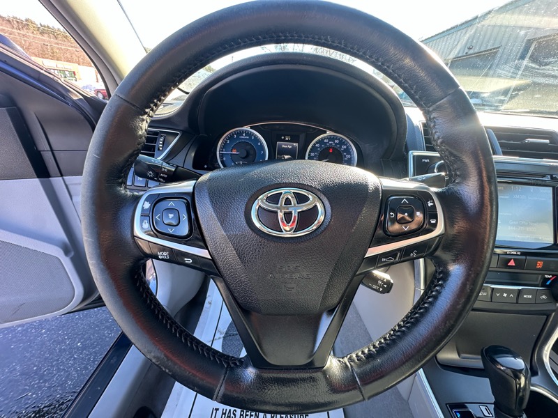 Toyota Camry XLE 2016