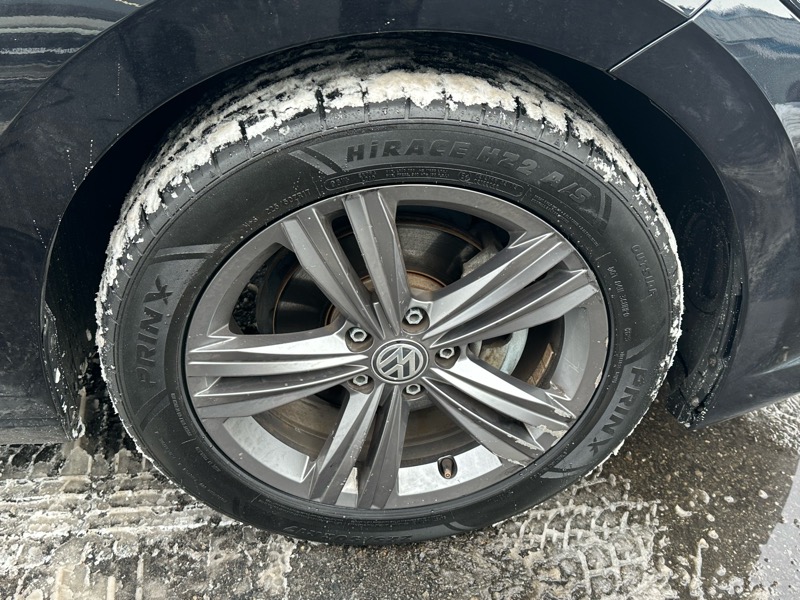 Volkswagen Jetta 1.4T R-Line 8A 2021