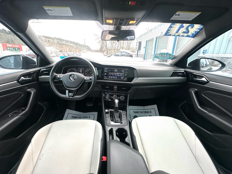Volkswagen Jetta 1.4T R-Line 8A 2021