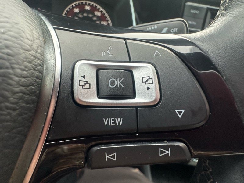 Volkswagen Jetta 1.4T R-Line 8A 2021