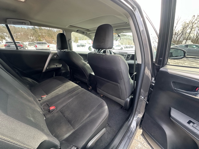 Toyota RAV4 XLE AWD 2015