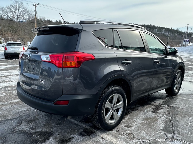 Toyota RAV4 XLE AWD 2015