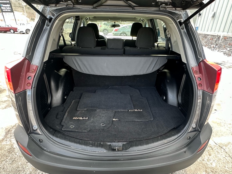 Toyota RAV4 XLE AWD 2015