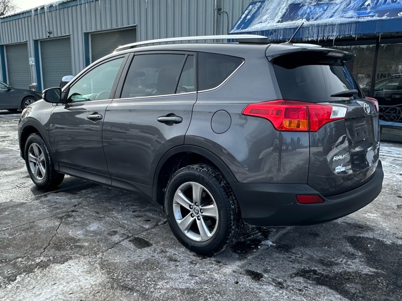 Toyota RAV4 XLE AWD 2015