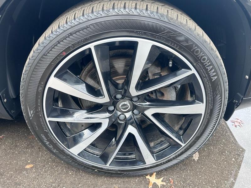 Volvo XC90 T6 Momentum AWD 2018