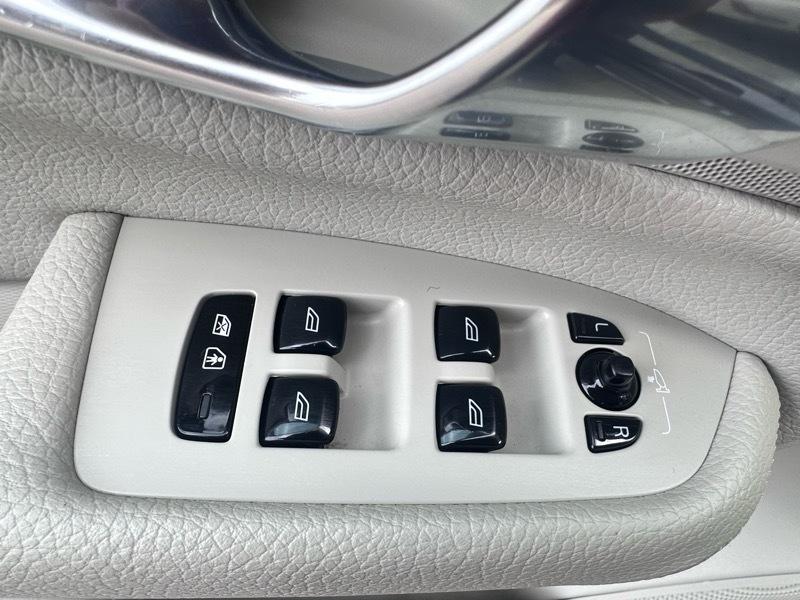 Volvo XC90 T6 Momentum AWD 2018