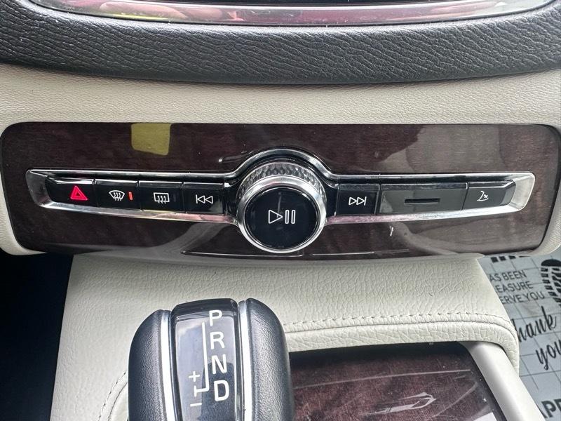 Volvo XC90 T6 Momentum AWD 2018