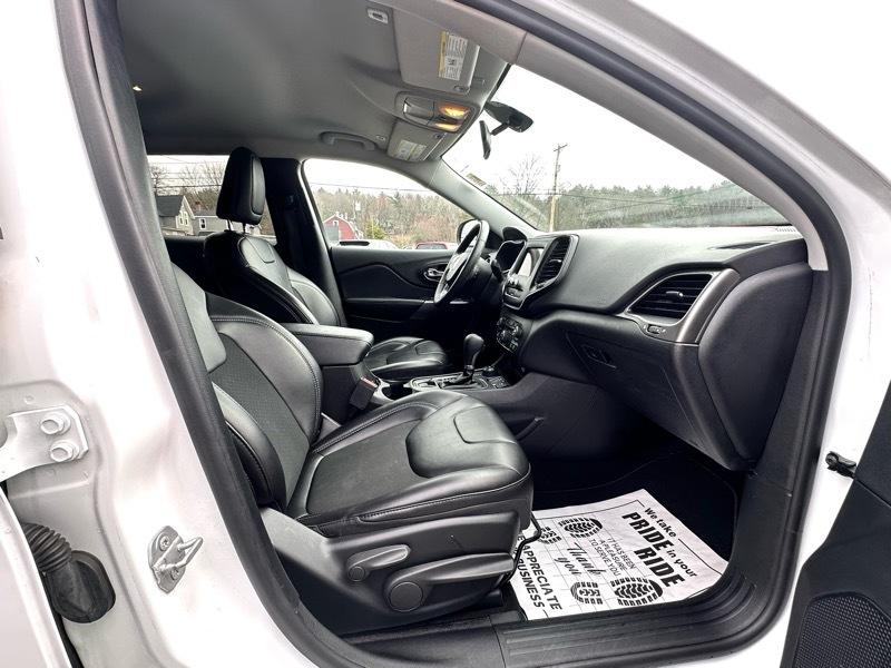 Jeep Cherokee Latitude Plus 4WD 2019