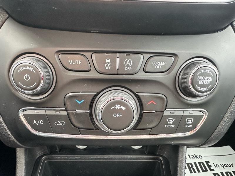 Jeep Cherokee Latitude Plus 4WD 2019