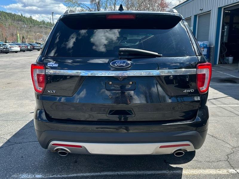 Ford Explorer XLT 4WD 2017