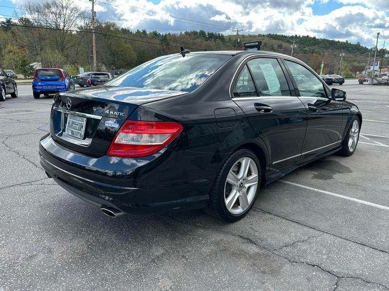 Mercedes-Benz C-Class C300 4MATIC Luxury Sedan 2011