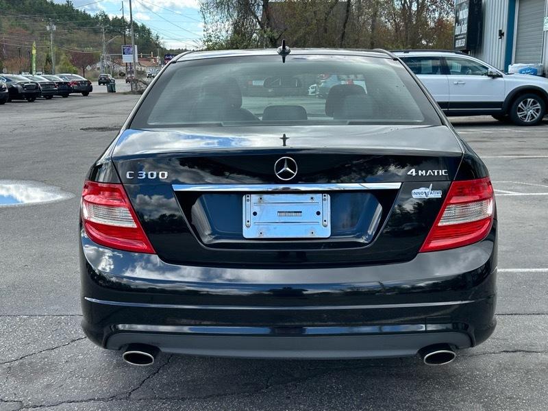 Mercedes-Benz C-Class C300 4MATIC Luxury Sedan 2011