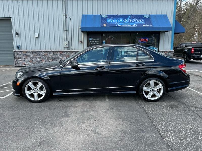 Mercedes-Benz C-Class C300 4MATIC Luxury Sedan 2011