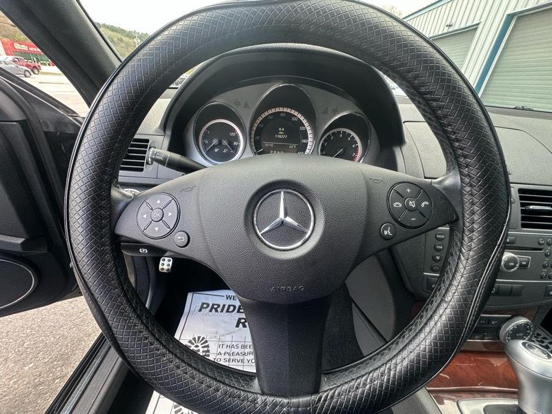 Mercedes-Benz C-Class C300 4MATIC Luxury Sedan 2011