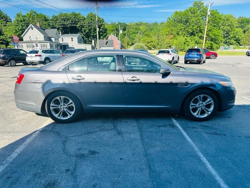 Ford Taurus SEL FWD 2014