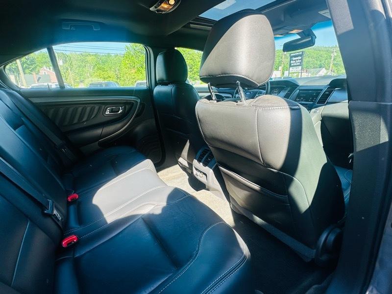 Ford Taurus SEL FWD 2014