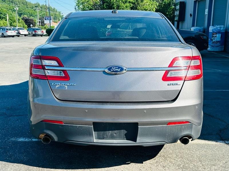 Ford Taurus SEL FWD 2014
