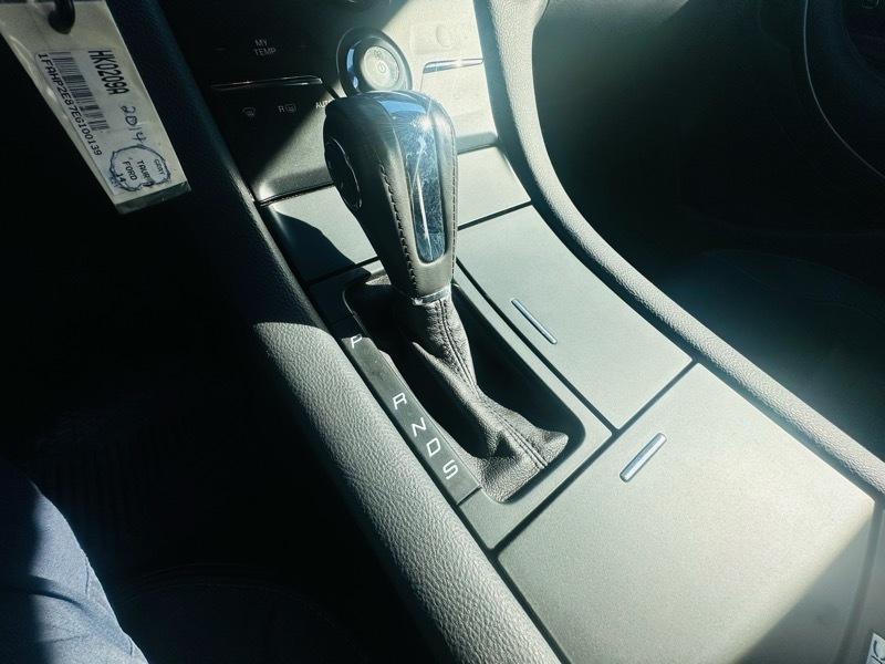 Ford Taurus SEL FWD 2014